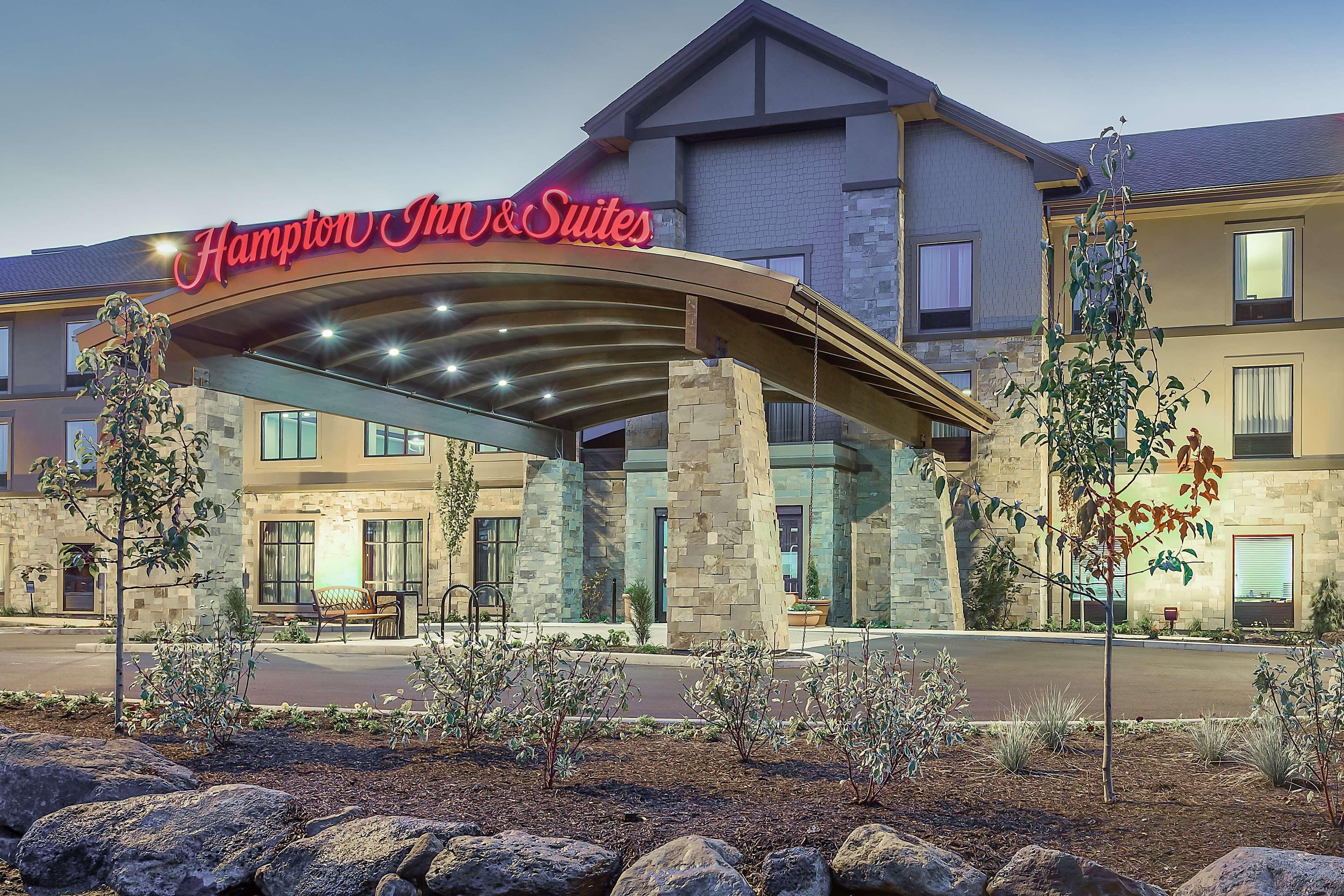 Hampton Inn & Suites Bend Exterior foto